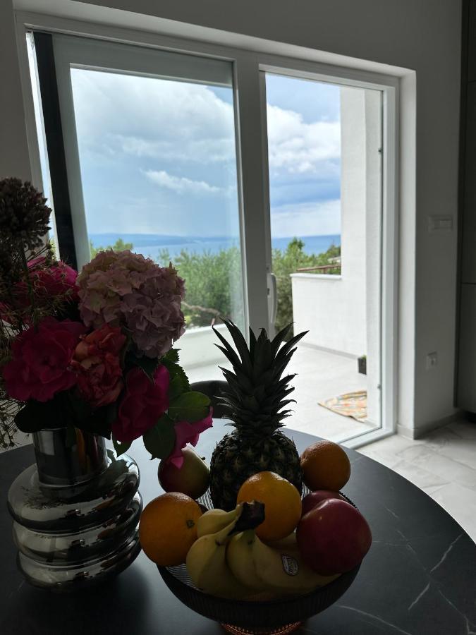 Olive View Apartment Brela Eksteriør bilde