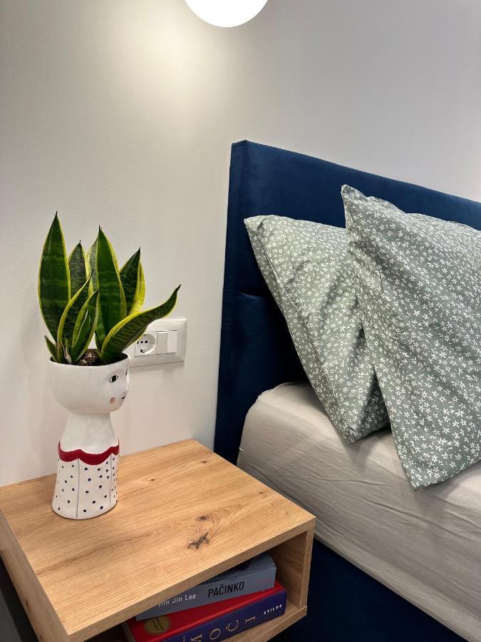 Olive View Apartment Brela Eksteriør bilde